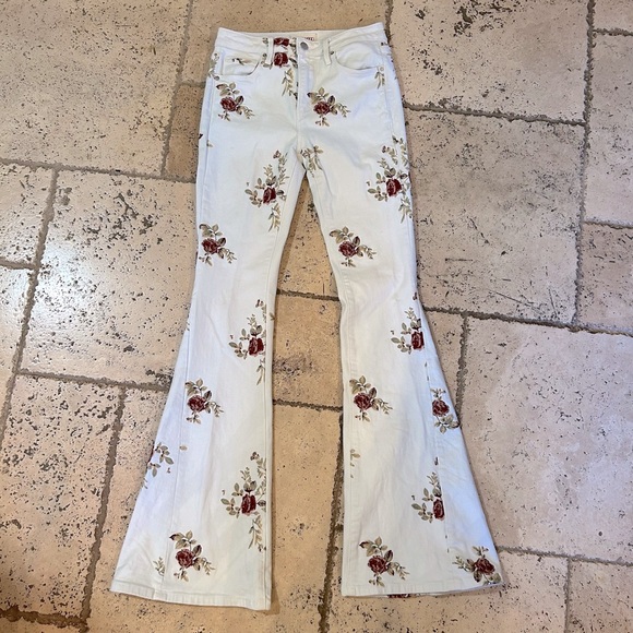 Free People Driftwood Farrah Printed White Flare  Embroidered Floral Jeans - Picture 7 of 7